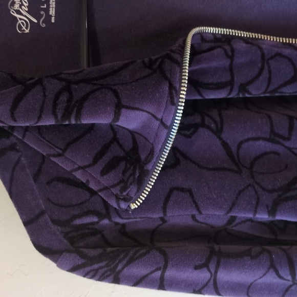 Full zip - Picture 8 of 10